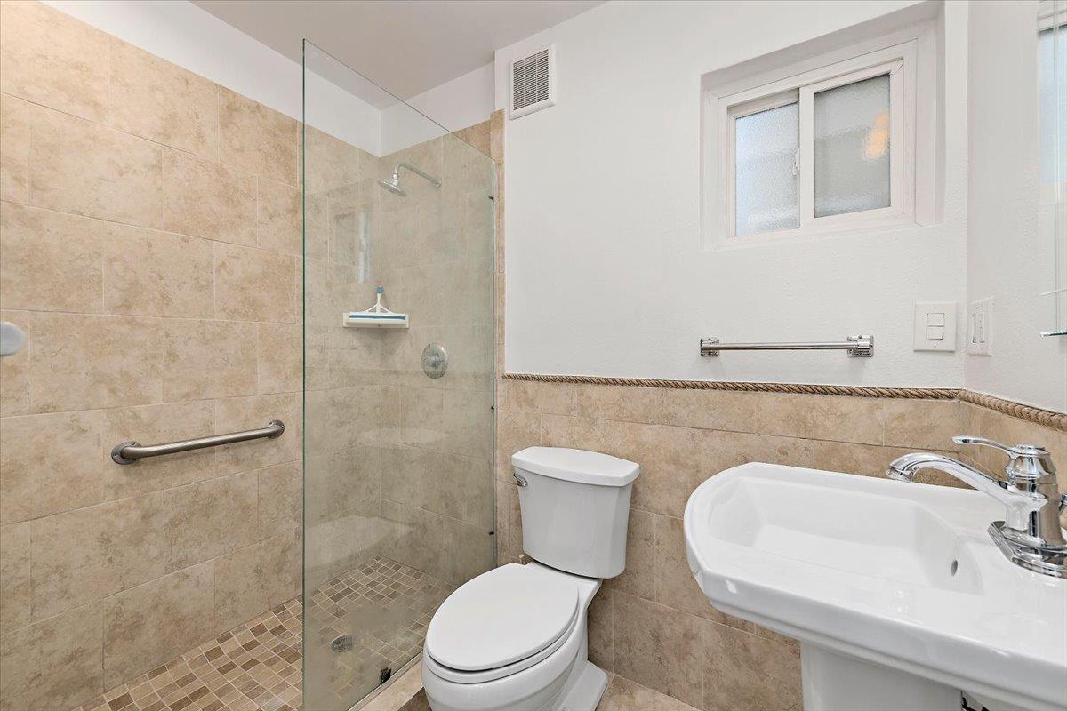 Detail Gallery Image 22 of 25 For 898 Hummingbird Dr, San Jose,  CA 95125 - 6 Beds | 3 Baths