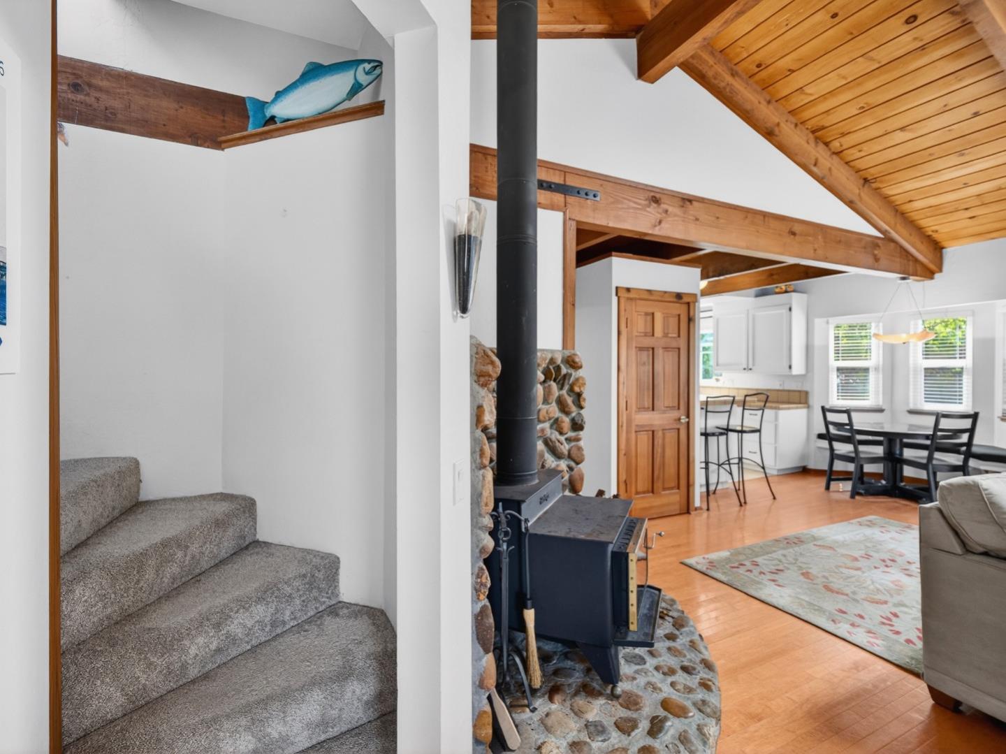 Detail Gallery Image 19 of 71 For 620 Sumner, Santa Cruz,  CA 95062 - 3 Beds | 3/1 Baths