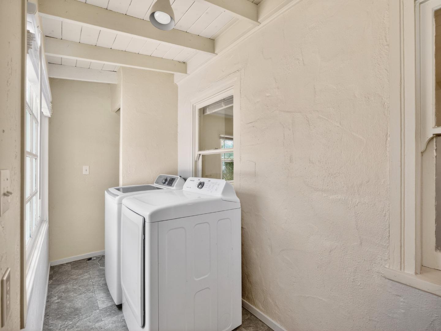 Detail Gallery Image 60 of 71 For 620 Sumner, Santa Cruz,  CA 95062 - 3 Beds | 3/1 Baths