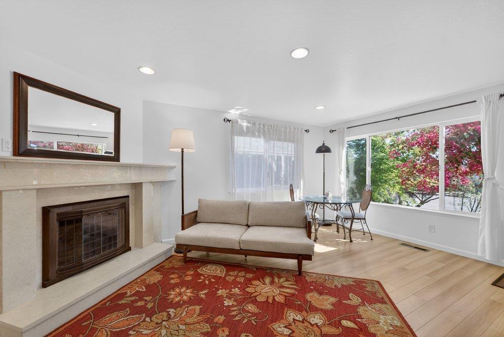 333 John Street, Santa Cruz, CA, 95060