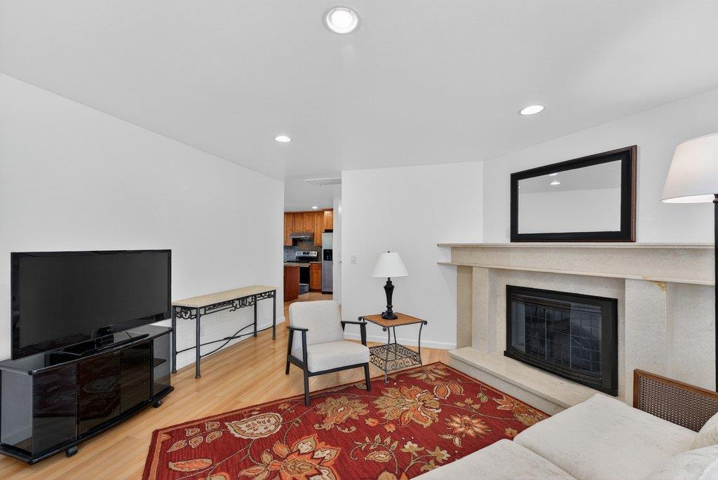 Detail Gallery Image 17 of 51 For 333 John St, Santa Cruz,  CA 95060 - 3 Beds | 2 Baths