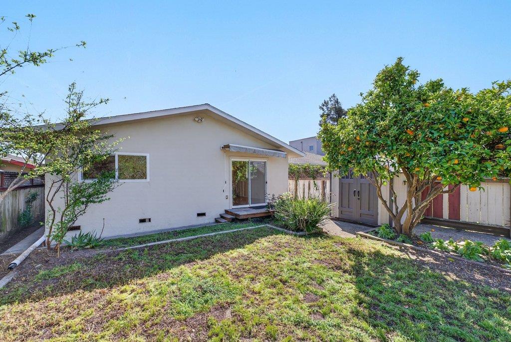 Detail Gallery Image 36 of 51 For 333 John St, Santa Cruz,  CA 95060 - 3 Beds | 2 Baths