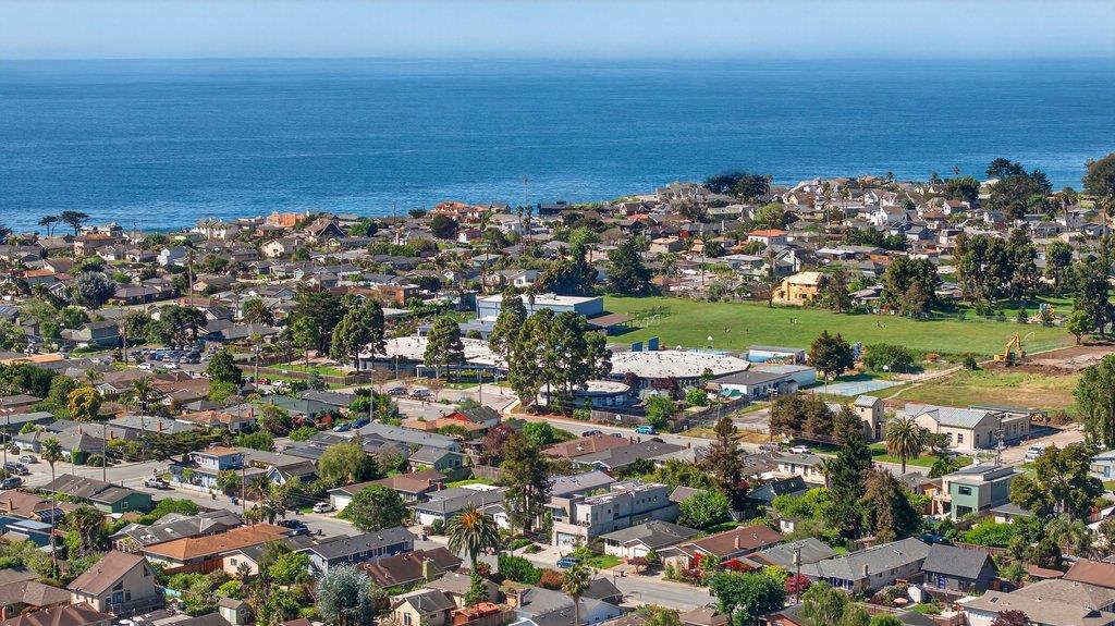 Detail Gallery Image 46 of 51 For 333 John St, Santa Cruz,  CA 95060 - 3 Beds | 2 Baths