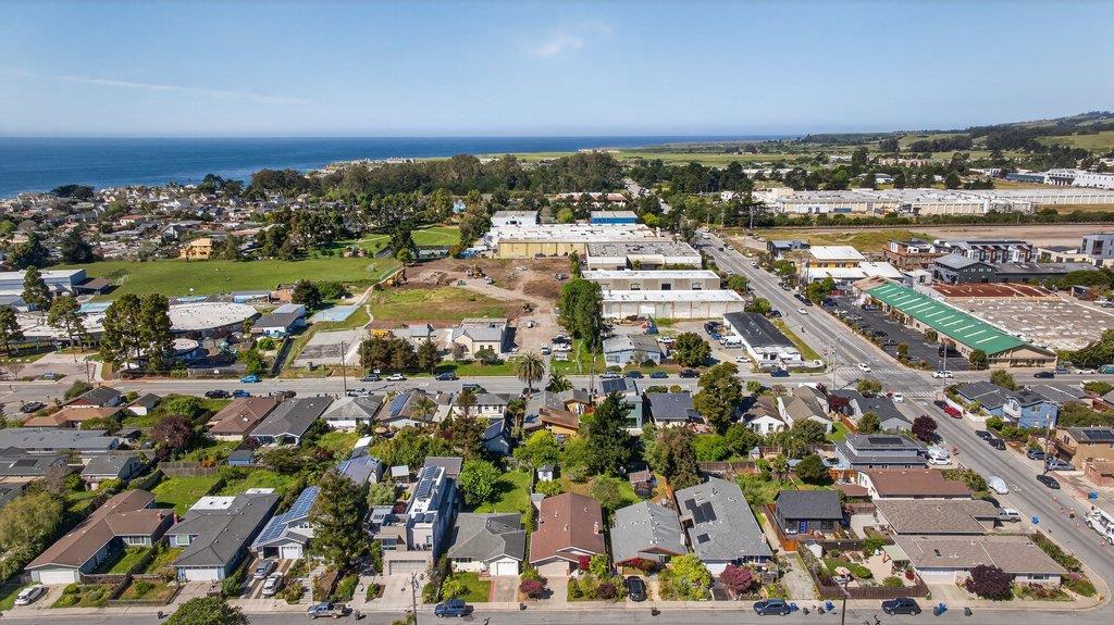 Detail Gallery Image 47 of 51 For 333 John St, Santa Cruz,  CA 95060 - 3 Beds | 2 Baths