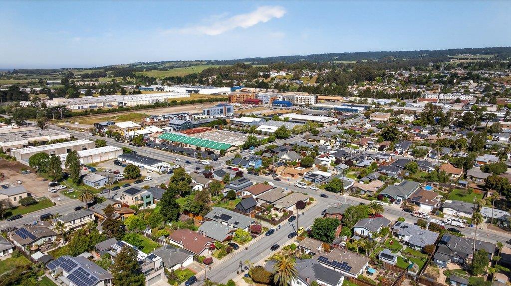 Detail Gallery Image 49 of 51 For 333 John St, Santa Cruz,  CA 95060 - 3 Beds | 2 Baths