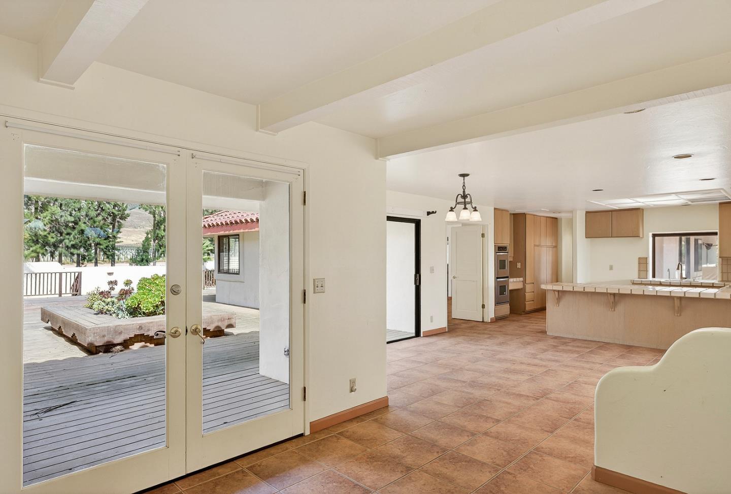 Detail Gallery Image 14 of 54 For 31021 Camphora Rd, Soledad,  CA 93960 - 3 Beds | 2 Baths