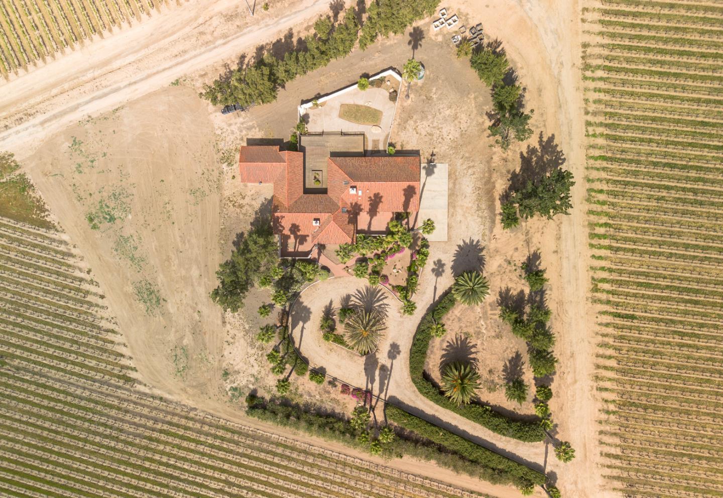 Detail Gallery Image 6 of 54 For 31021 Camphora Rd, Soledad,  CA 93960 - 3 Beds | 2 Baths