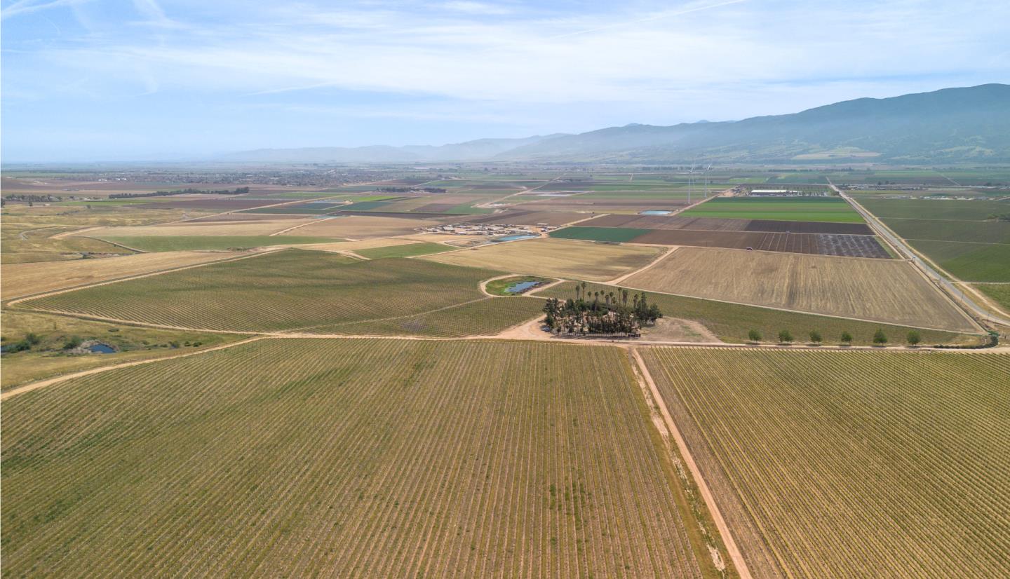 Detail Gallery Image 8 of 54 For 31021 Camphora Rd, Soledad,  CA 93960 - 3 Beds | 2 Baths