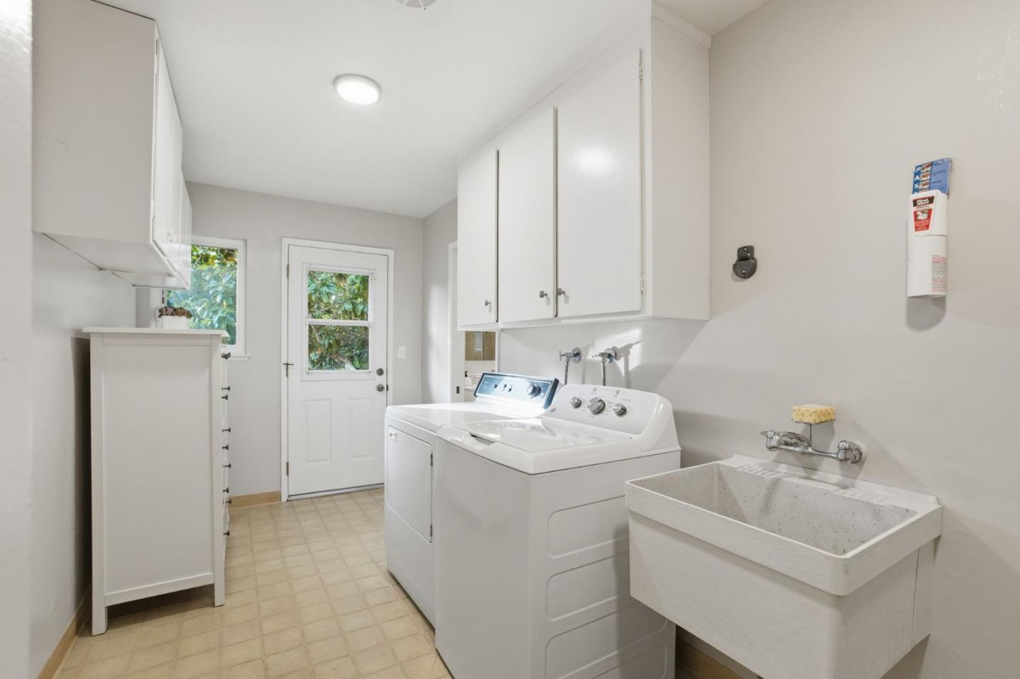 Detail Gallery Image 34 of 65 For 23349 Deerfield Rd, Los Gatos,  CA 95033 - 3 Beds | 2 Baths