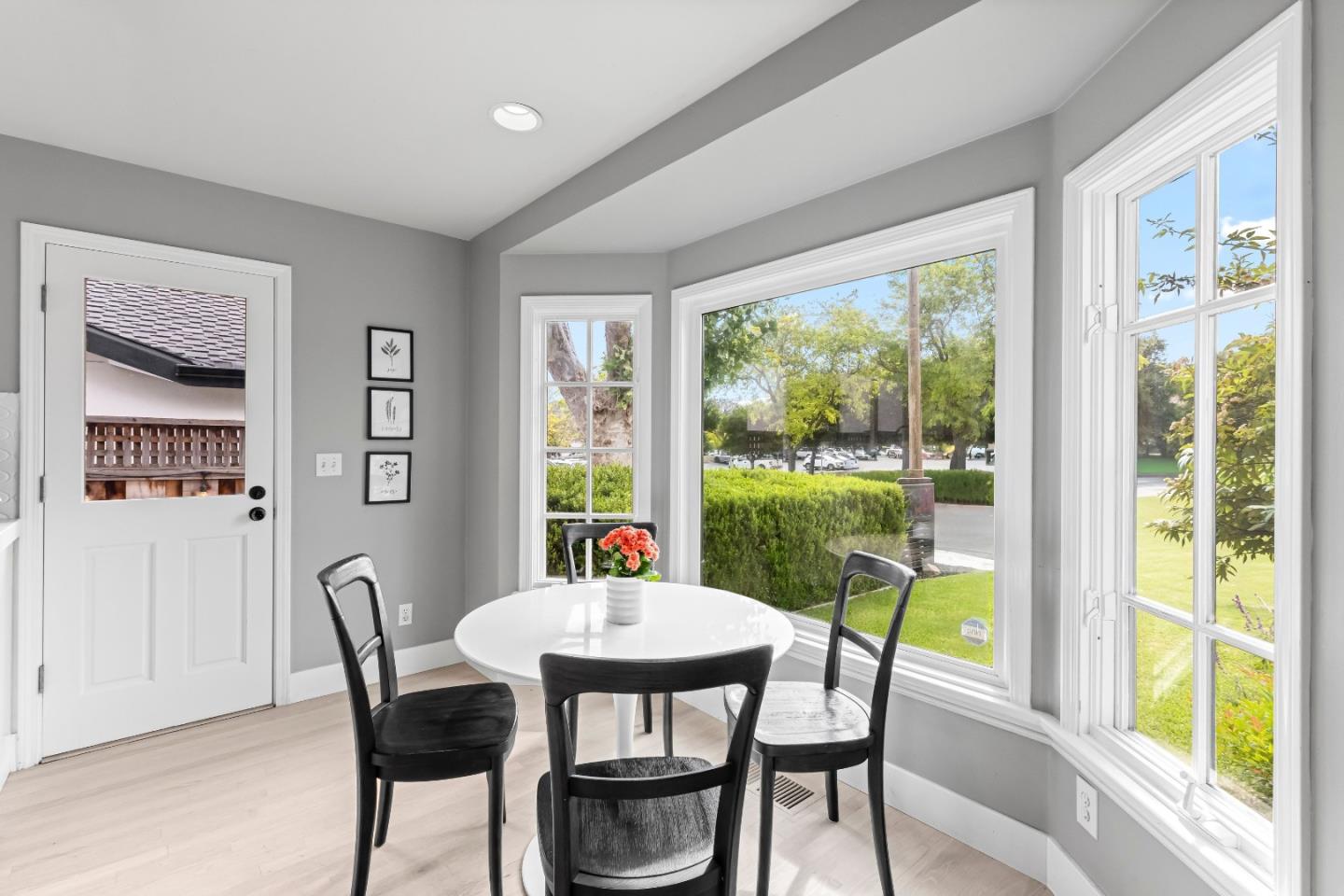 Detail Gallery Image 13 of 54 For 495 W Main Ave, Morgan Hill,  CA 95037 - 3 Beds | 2 Baths