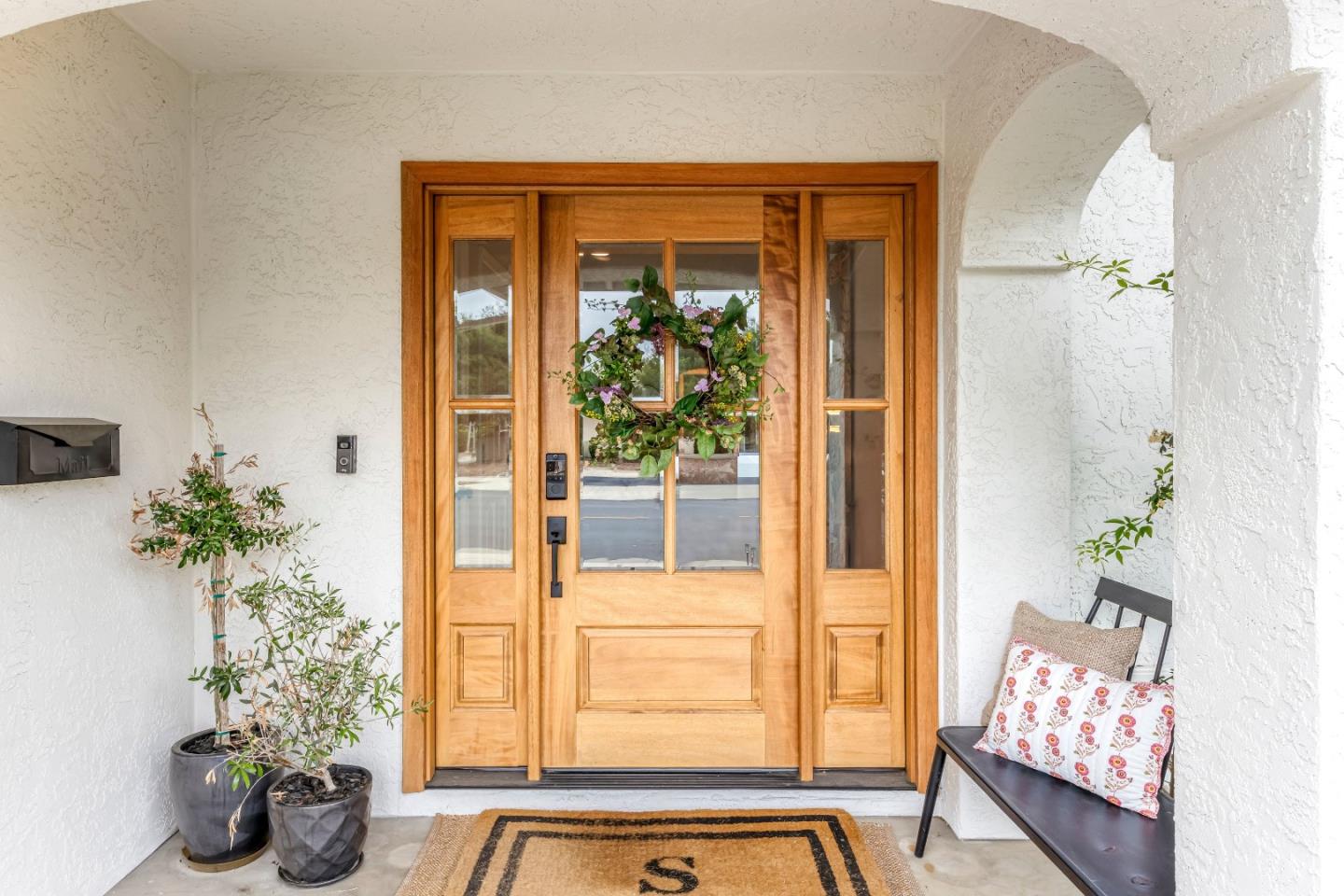 Detail Gallery Image 4 of 54 For 495 W Main Ave, Morgan Hill,  CA 95037 - 3 Beds | 2 Baths