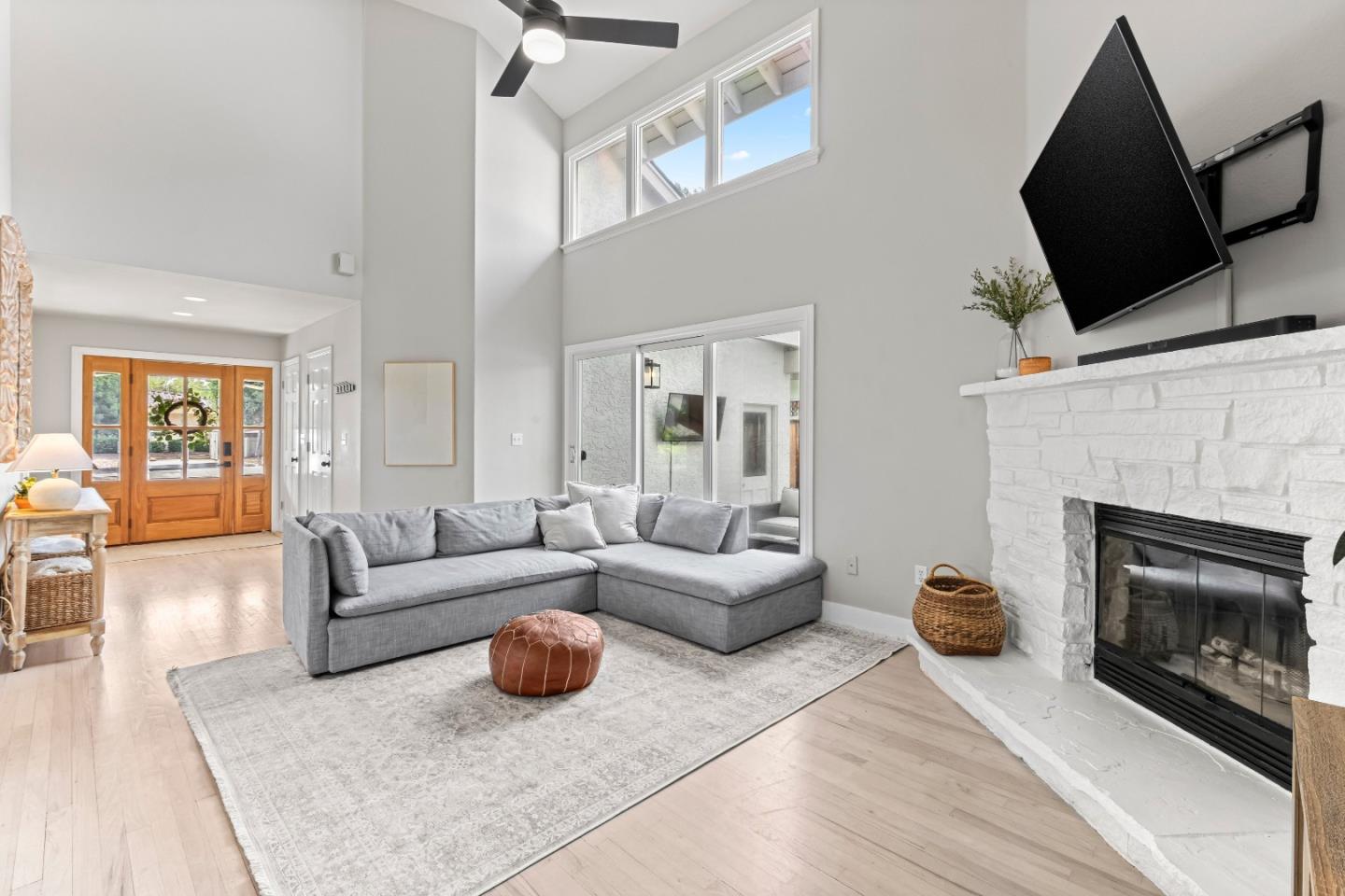 Detail Gallery Image 6 of 54 For 495 W Main Ave, Morgan Hill,  CA 95037 - 3 Beds | 2 Baths