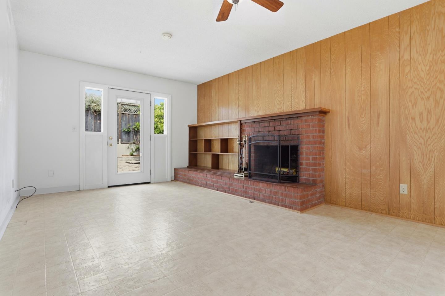 Detail Gallery Image 15 of 39 For 311 Chirco Ave, Santa Cruz,  CA 95065 - 3 Beds | 2/1 Baths