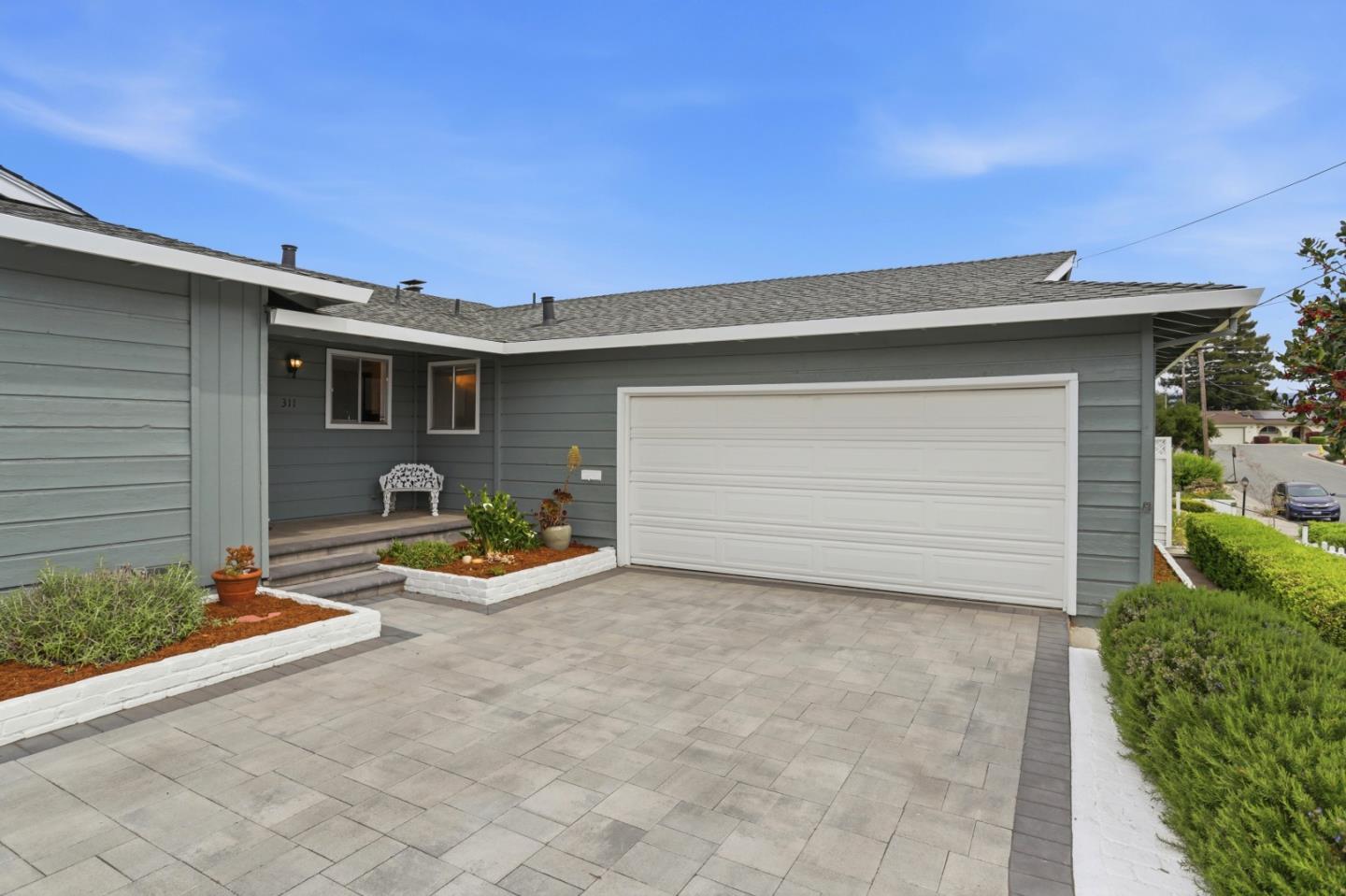 Detail Gallery Image 6 of 39 For 311 Chirco Ave, Santa Cruz,  CA 95065 - 3 Beds | 2/1 Baths