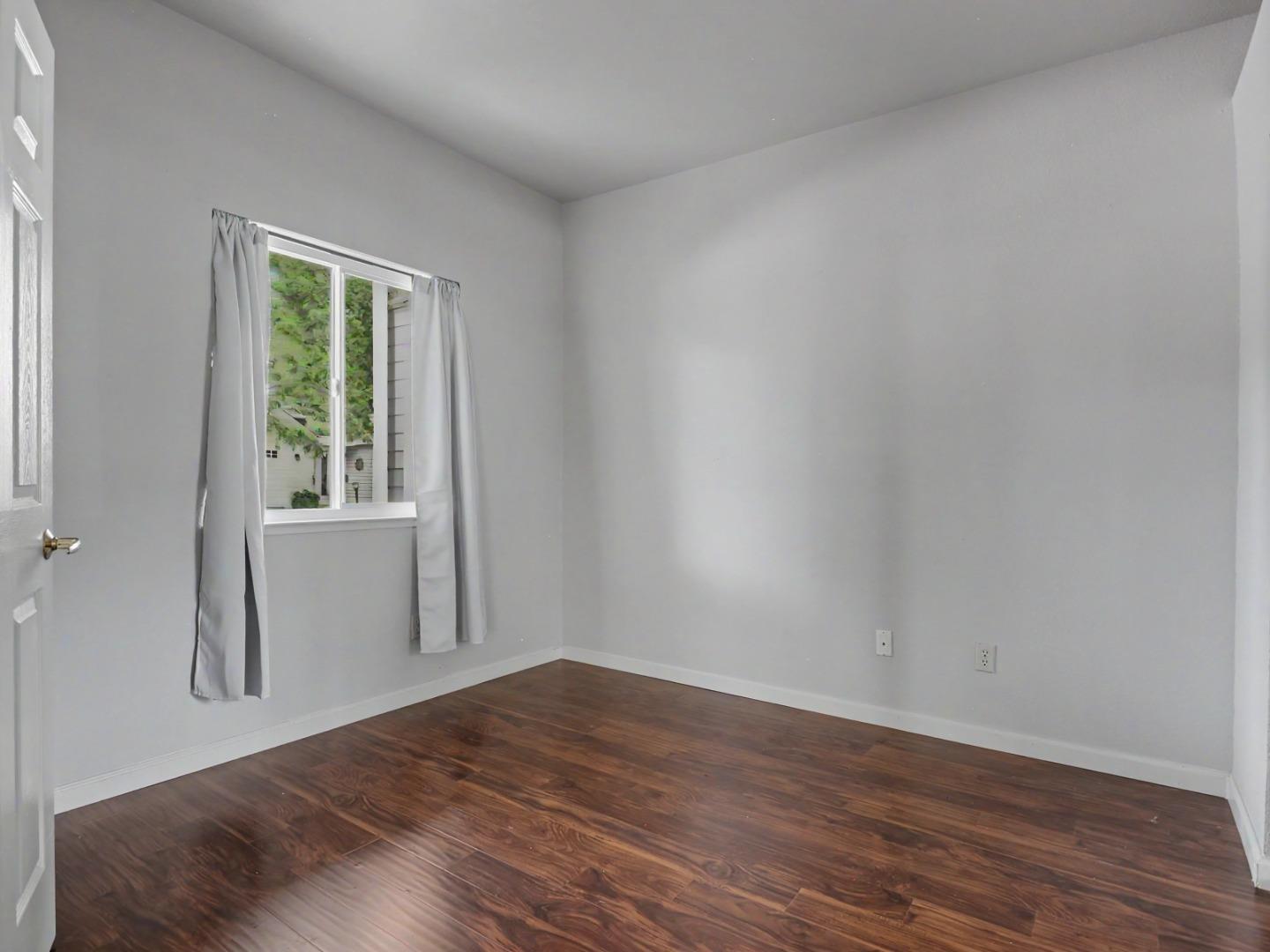 Photo #6: ML82040942 Listing: Photo #6