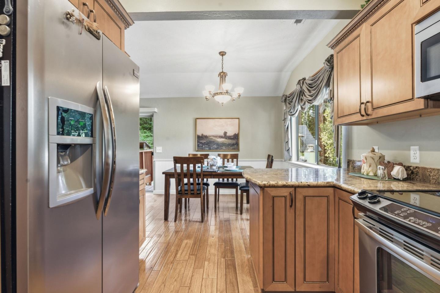 Detail Gallery Image 10 of 54 For 2715 Branciforte Dr, Santa Cruz,  CA 95065 - 3 Beds | 2 Baths