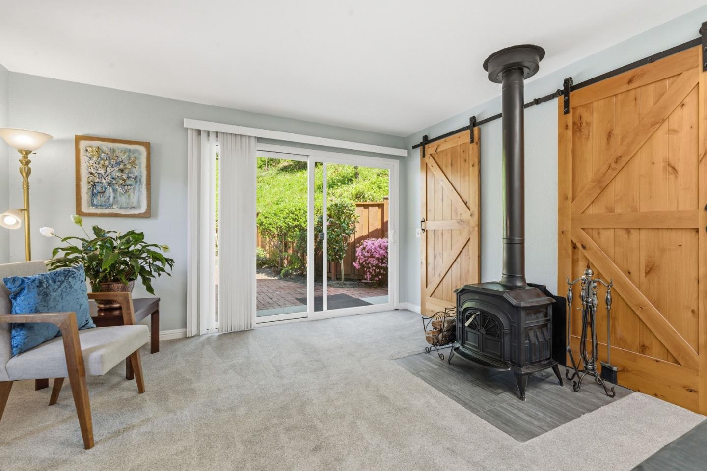 Detail Gallery Image 12 of 54 For 2715 Branciforte Dr, Santa Cruz,  CA 95065 - 3 Beds | 2 Baths