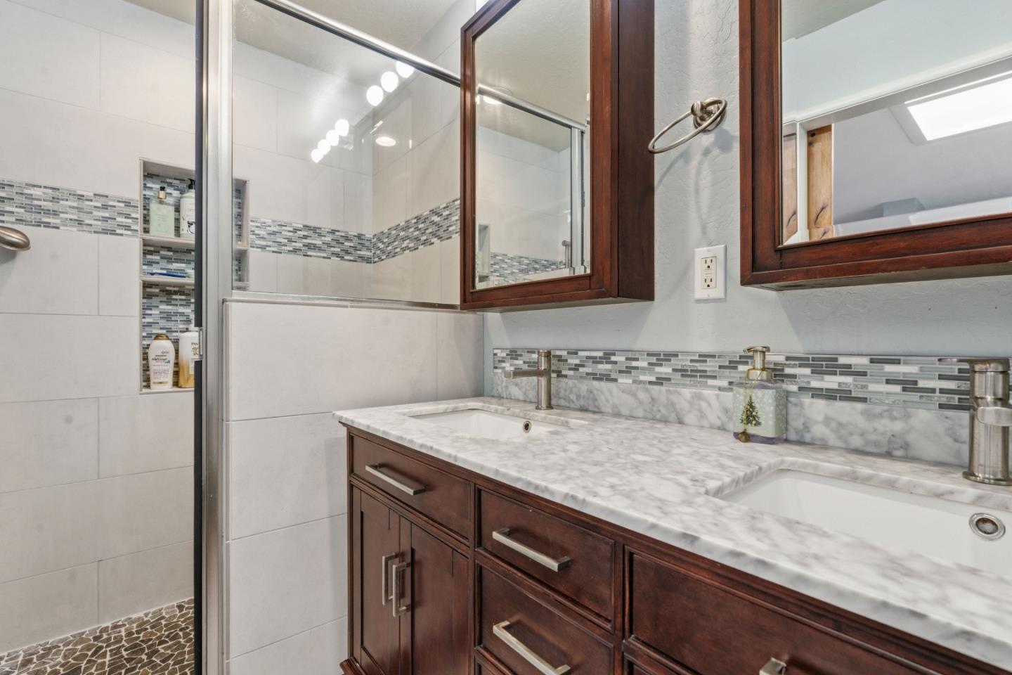 Detail Gallery Image 16 of 54 For 2715 Branciforte Dr, Santa Cruz,  CA 95065 - 3 Beds | 2 Baths