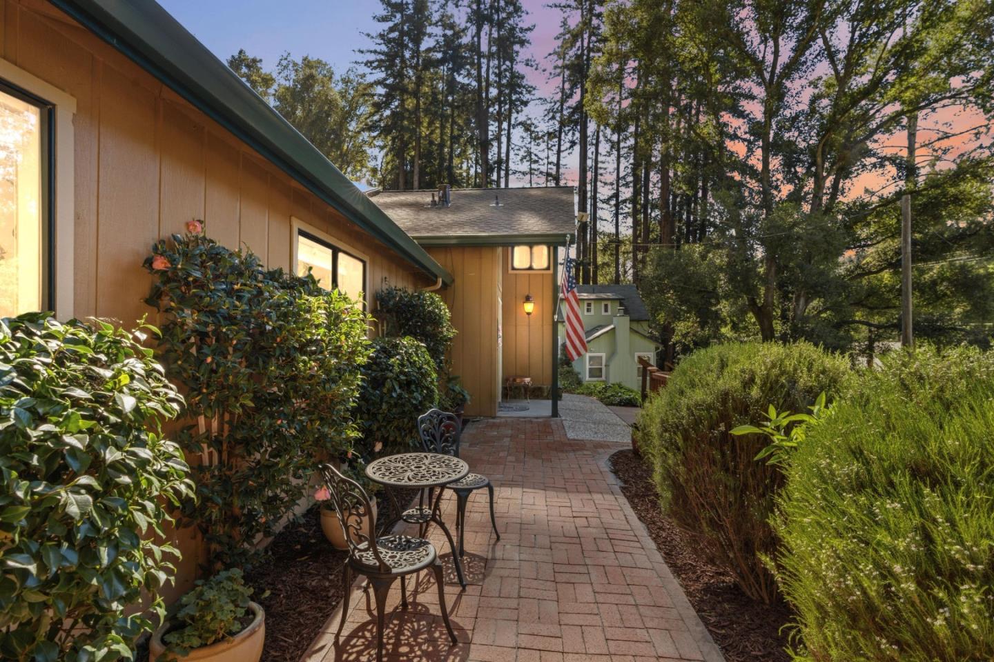 Detail Gallery Image 38 of 54 For 2715 Branciforte Dr, Santa Cruz,  CA 95065 - 3 Beds | 2 Baths