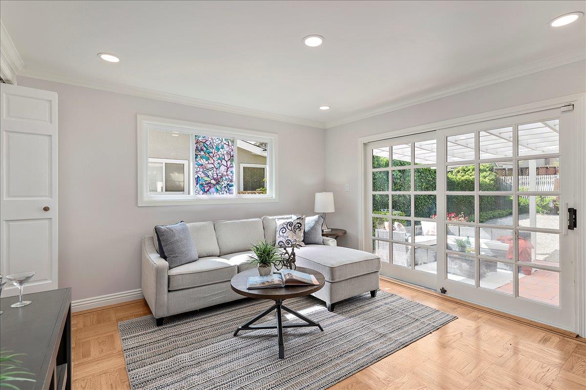 Detail Gallery Image 14 of 34 For 1231 Claremont Dr, San Bruno,  CA 94066 - 4 Beds | 2 Baths