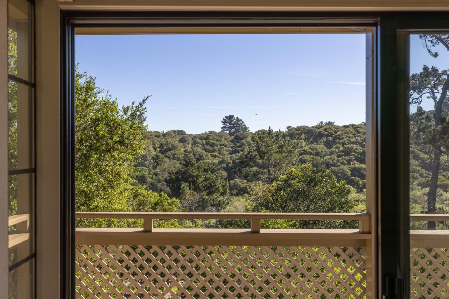 Detail Gallery Image 23 of 35 For 121 Quail Run Ct, Del Rey Oaks,  CA 93940 - 1 Beds | 1 Baths