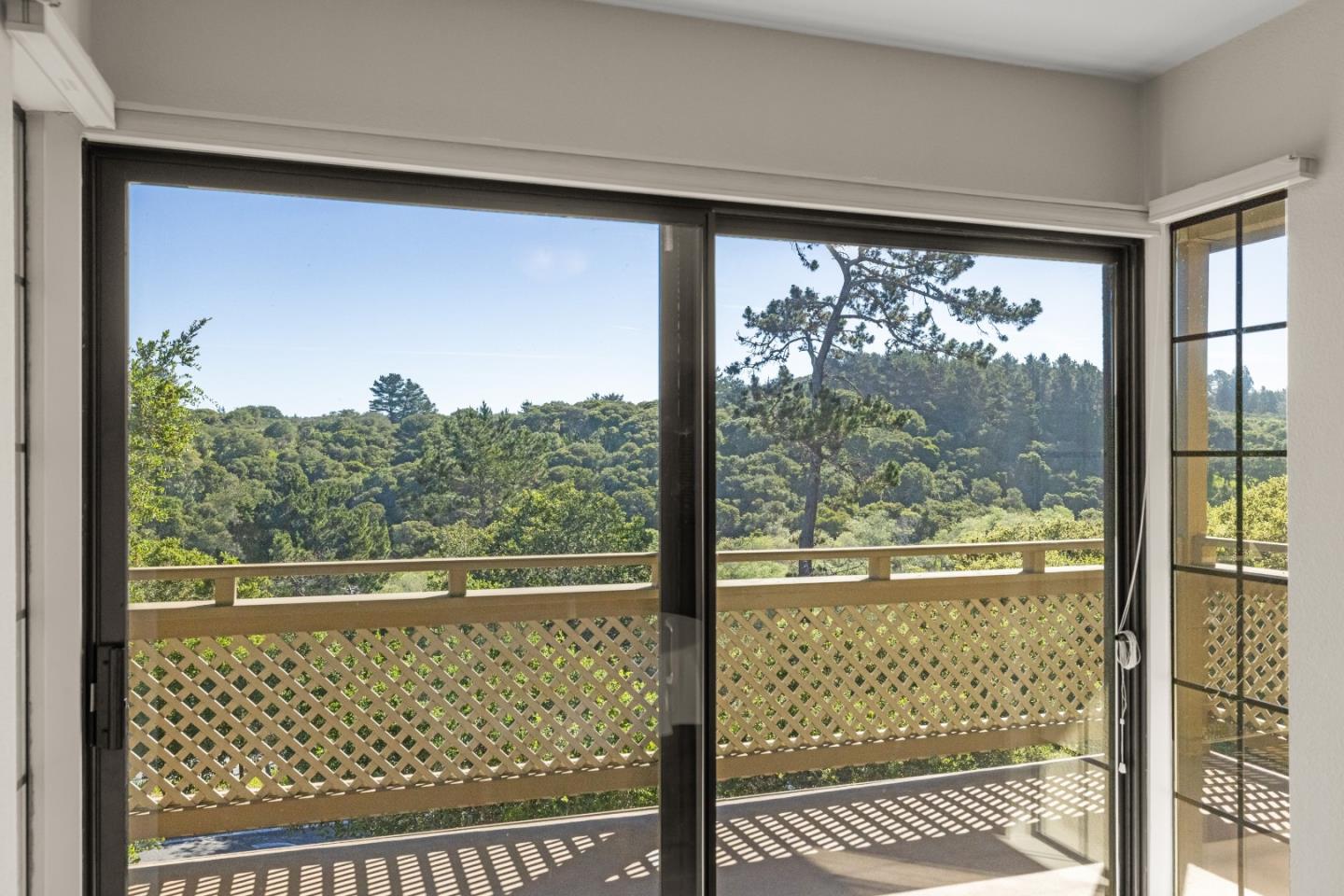 Detail Gallery Image 6 of 35 For 121 Quail Run Ct, Del Rey Oaks,  CA 93940 - 1 Beds | 1 Baths