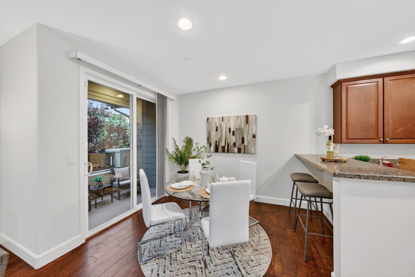 Detail Gallery Image 13 of 39 For 1077 Zucchini Ter, San Jose,  CA 95133 - 2 Beds | 2/1 Baths