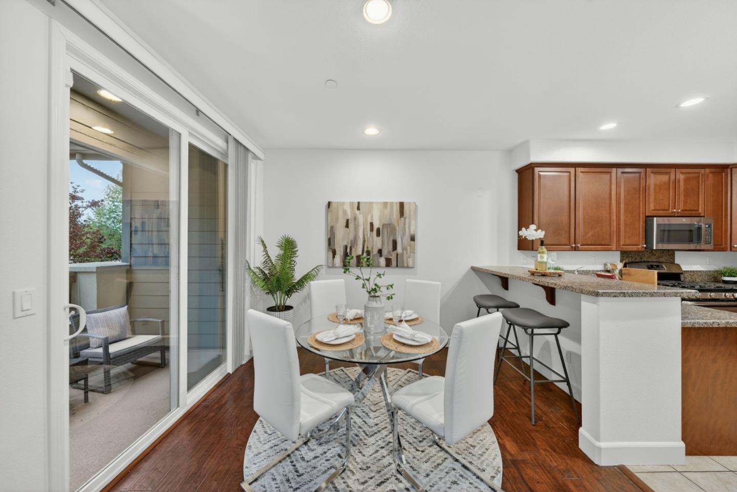 Detail Gallery Image 14 of 39 For 1077 Zucchini Ter, San Jose,  CA 95133 - 2 Beds | 2/1 Baths