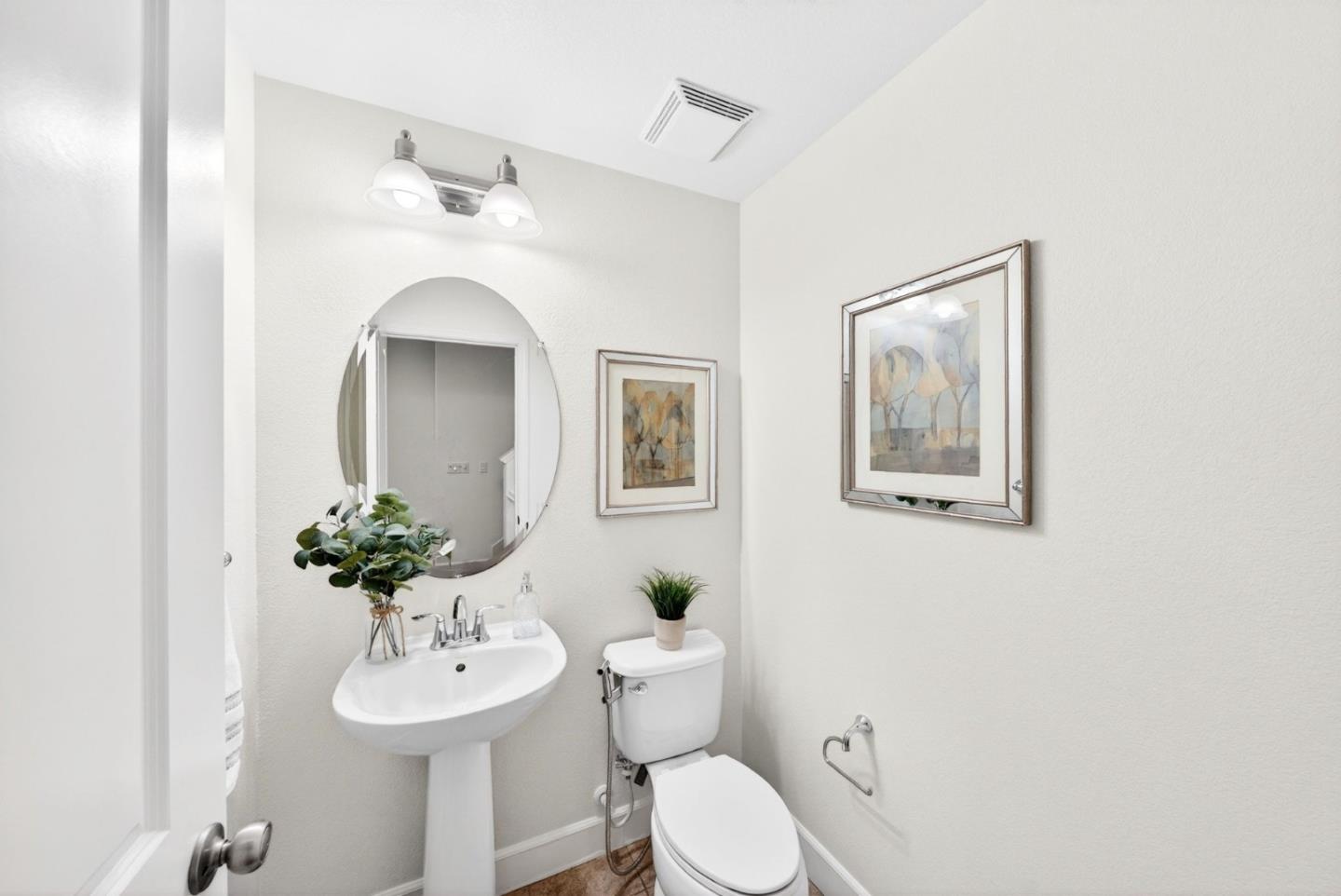 Detail Gallery Image 18 of 39 For 1077 Zucchini Ter, San Jose,  CA 95133 - 2 Beds | 2/1 Baths