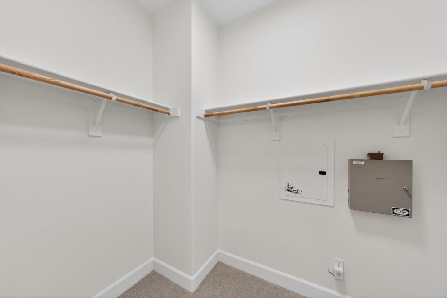Detail Gallery Image 23 of 39 For 1077 Zucchini Ter, San Jose,  CA 95133 - 2 Beds | 2/1 Baths