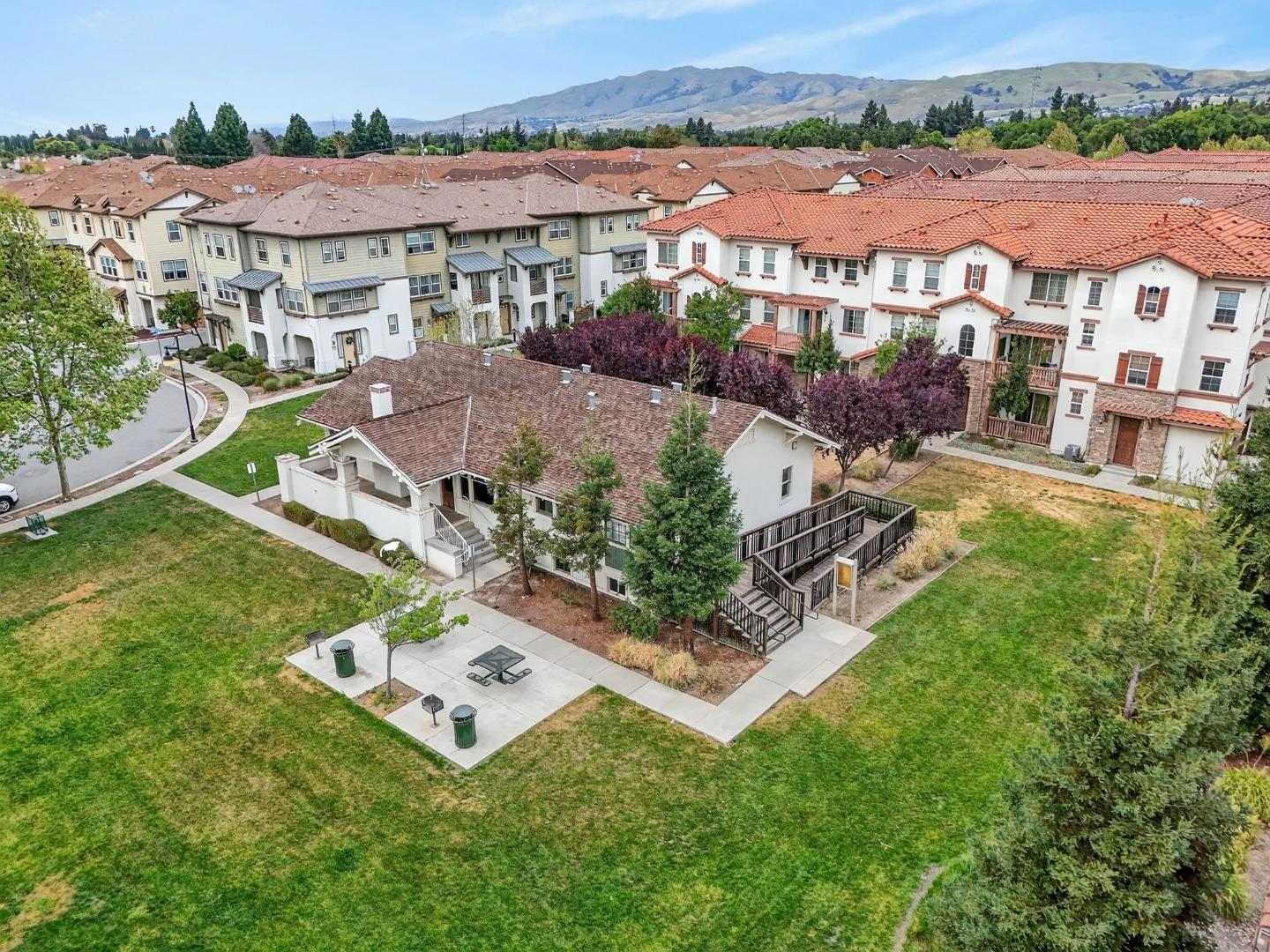 Detail Gallery Image 34 of 39 For 1077 Zucchini Ter, San Jose,  CA 95133 - 2 Beds | 2/1 Baths