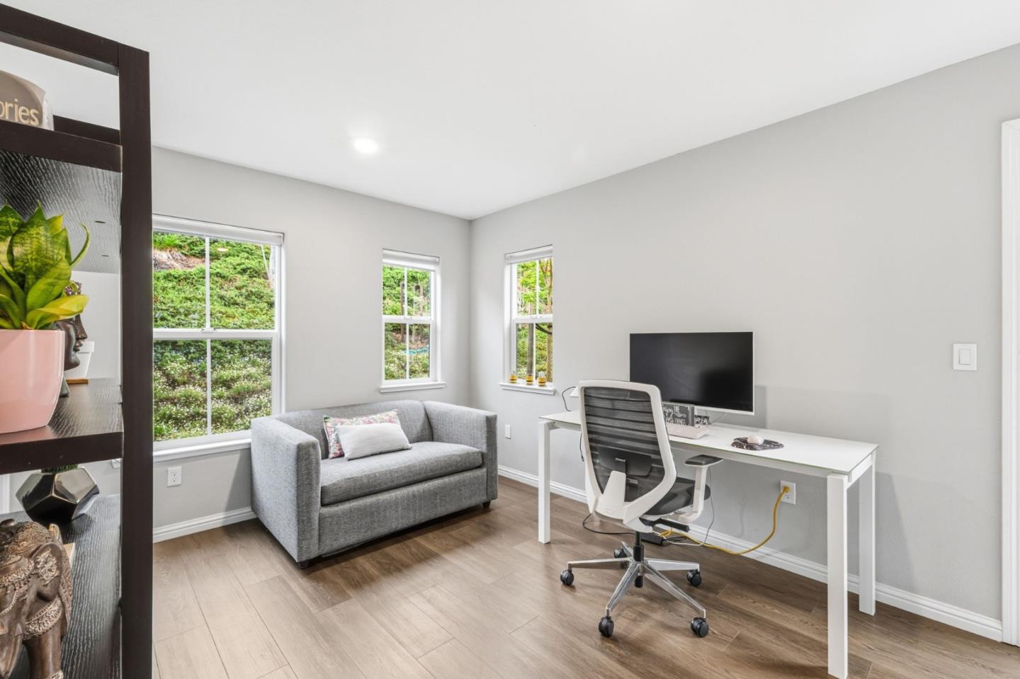 Detail Gallery Image 20 of 52 For 24185 Amaranth Loop, Hayward,  CA 94541 - 3 Beds | 3/1 Baths