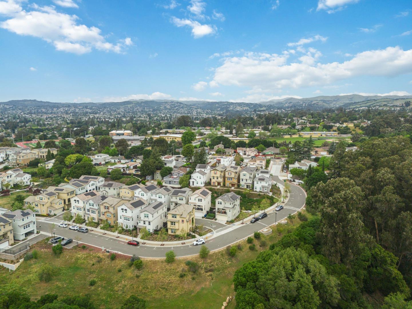 Detail Gallery Image 45 of 52 For 24185 Amaranth Loop, Hayward,  CA 94541 - 3 Beds | 3/1 Baths