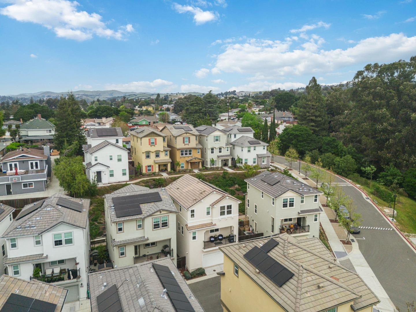 Detail Gallery Image 51 of 52 For 24185 Amaranth Loop, Hayward,  CA 94541 - 3 Beds | 3/1 Baths
