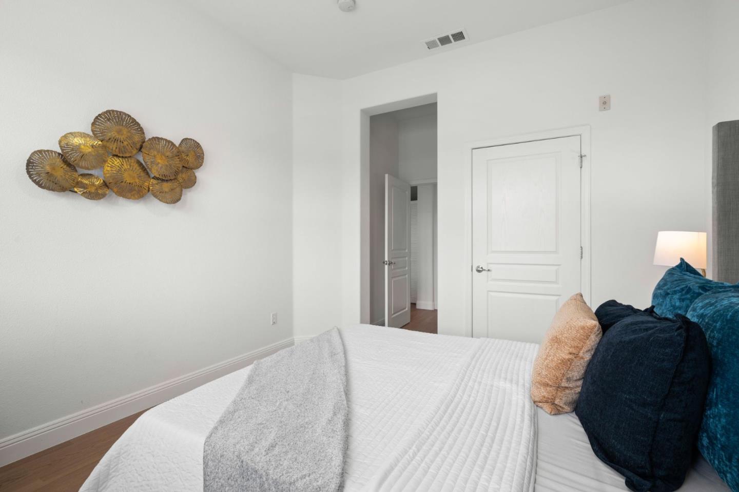 Photo #15: ML82040951 Listing: Photo #15