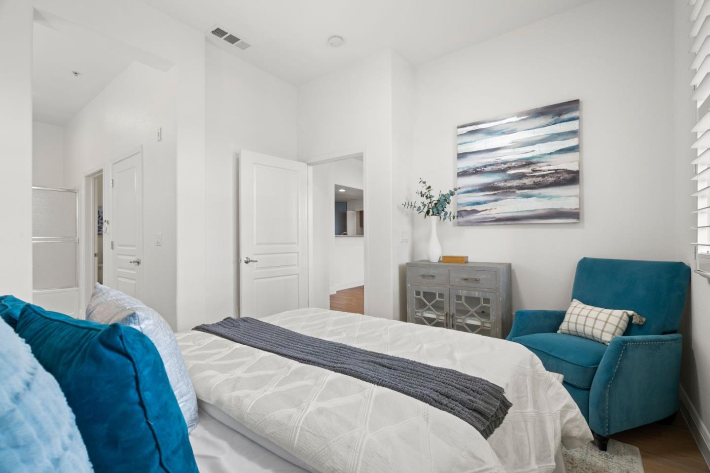 Photo #17: ML82040951 Listing: Photo #17