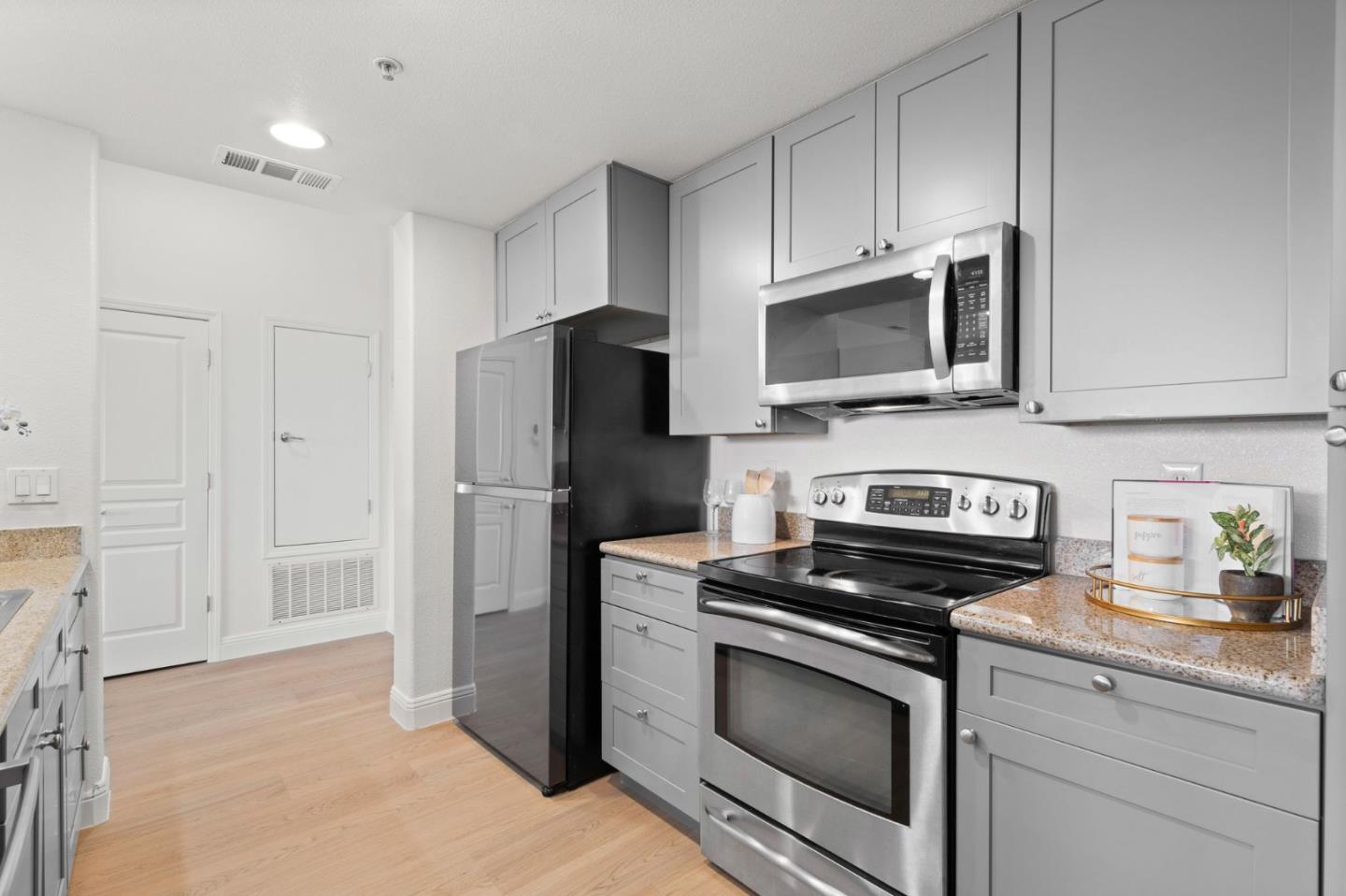 Photo #9: ML82040951 Listing: Photo #9