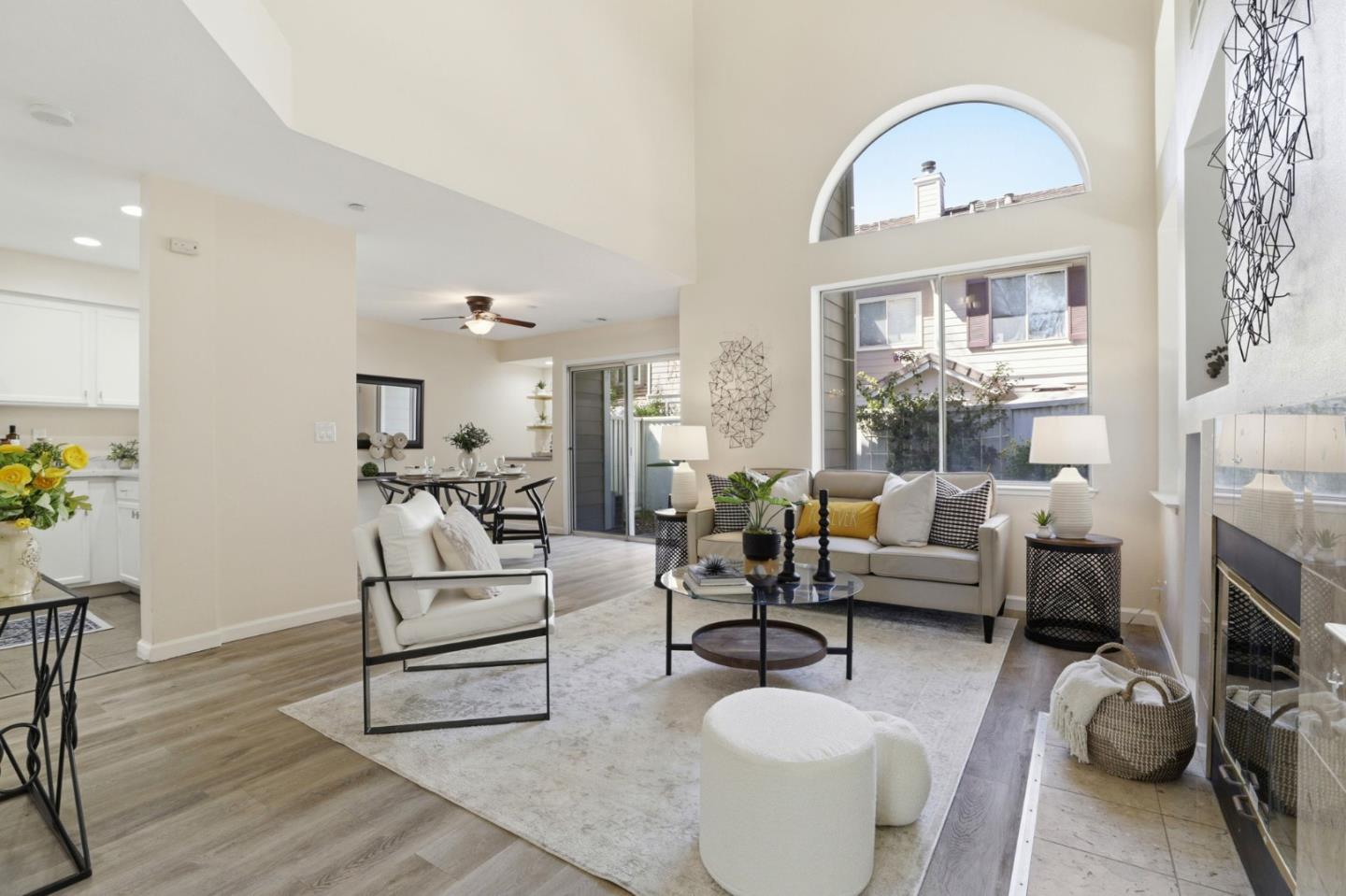 Detail Gallery Image 2 of 21 For 6121 Lambeck Ln, San Jose,  CA 95119 - 3 Beds | 3 Baths