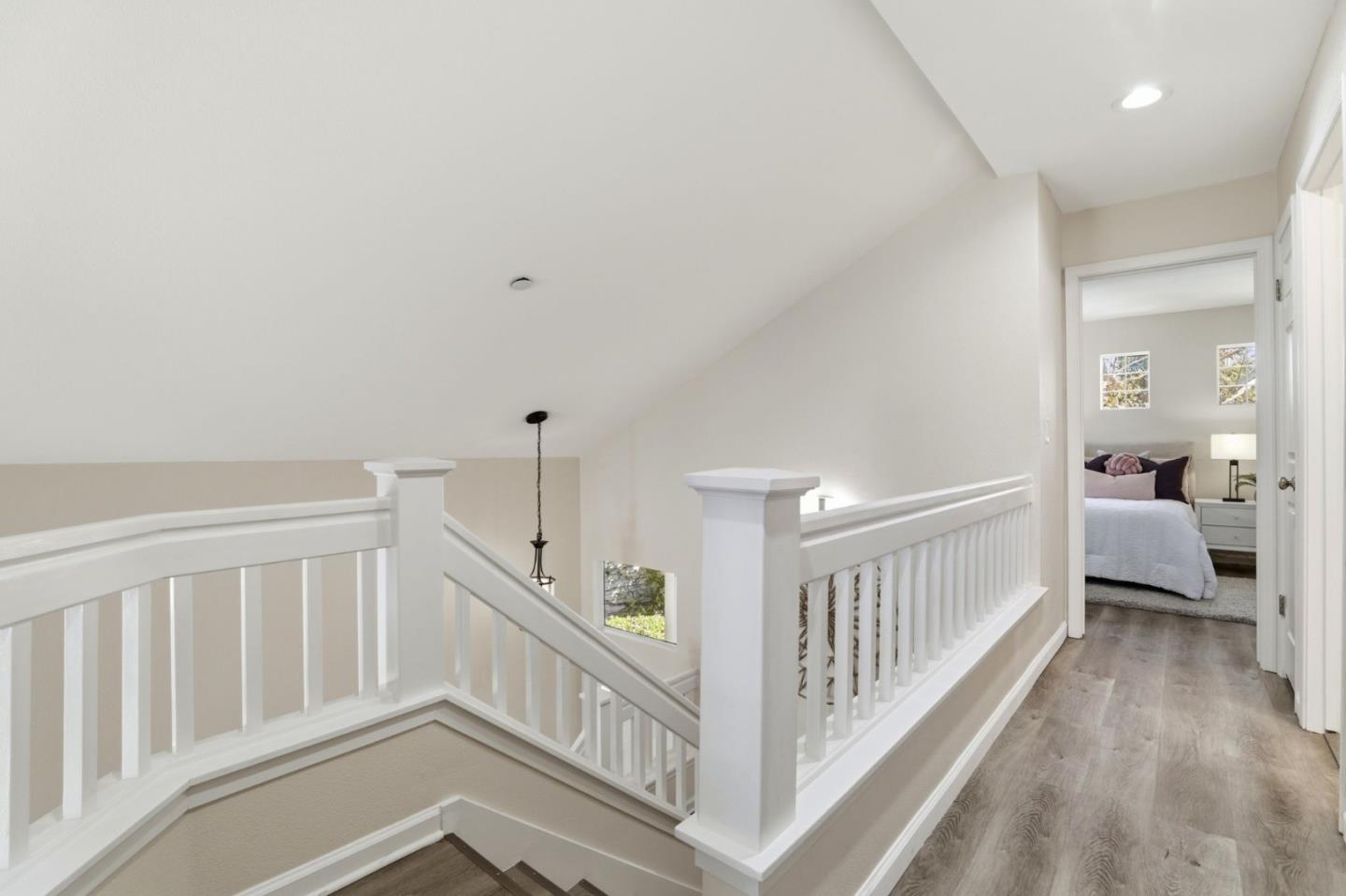 Detail Gallery Image 9 of 21 For 6121 Lambeck Ln, San Jose,  CA 95119 - 3 Beds | 3 Baths