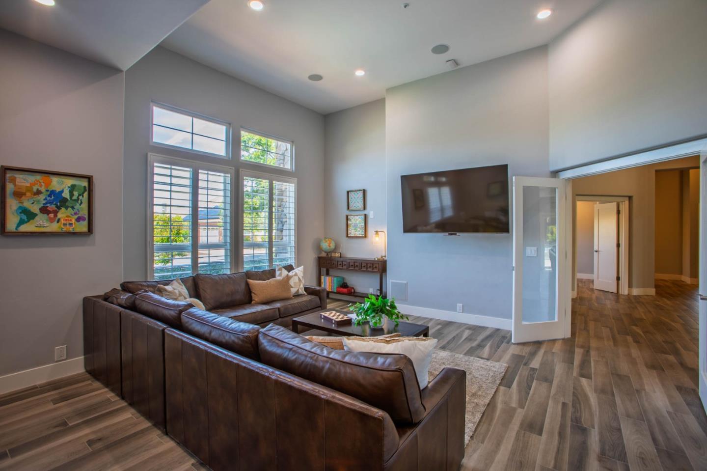 Detail Gallery Image 15 of 68 For 1960 Pear Dr, Morgan Hill,  CA 95037 - 5 Beds | 3/2 Baths