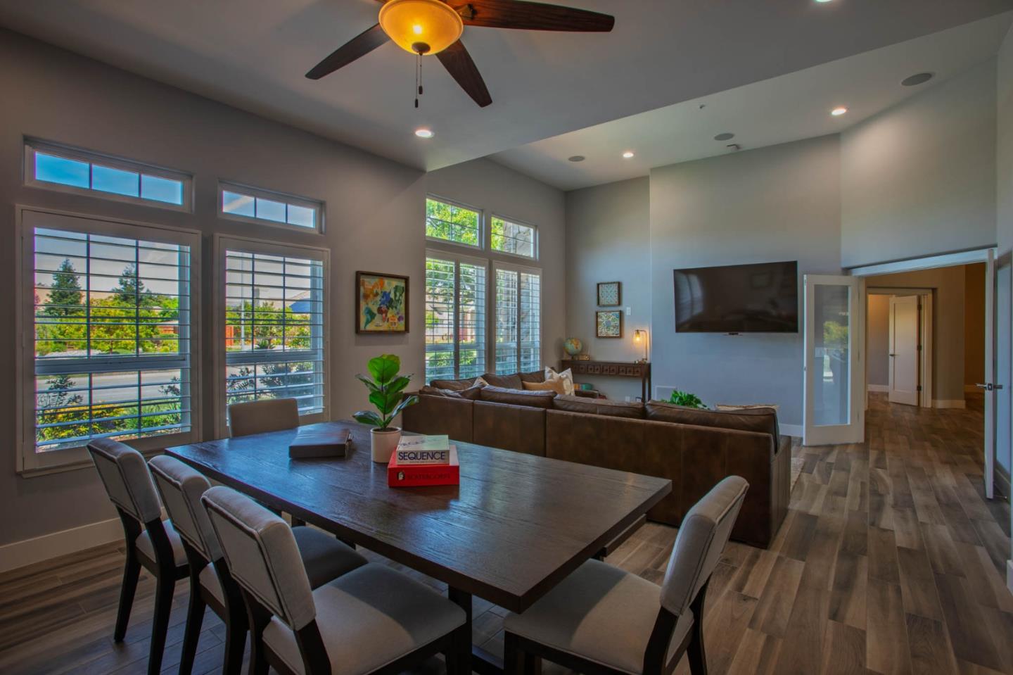 Detail Gallery Image 16 of 68 For 1960 Pear Dr, Morgan Hill,  CA 95037 - 5 Beds | 3/2 Baths