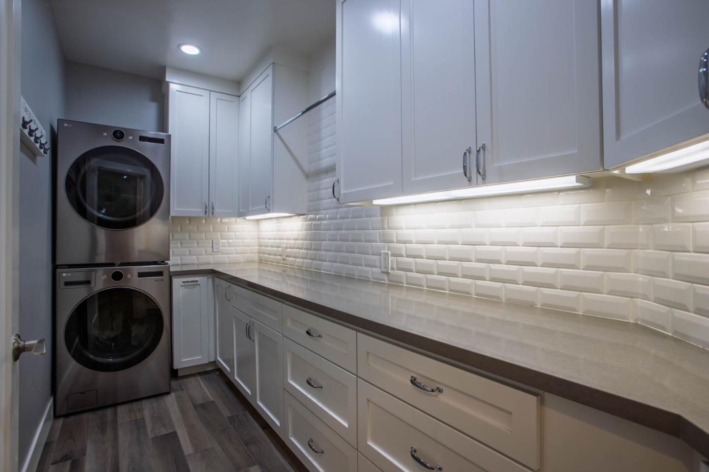 Detail Gallery Image 21 of 68 For 1960 Pear Dr, Morgan Hill,  CA 95037 - 5 Beds | 3/2 Baths