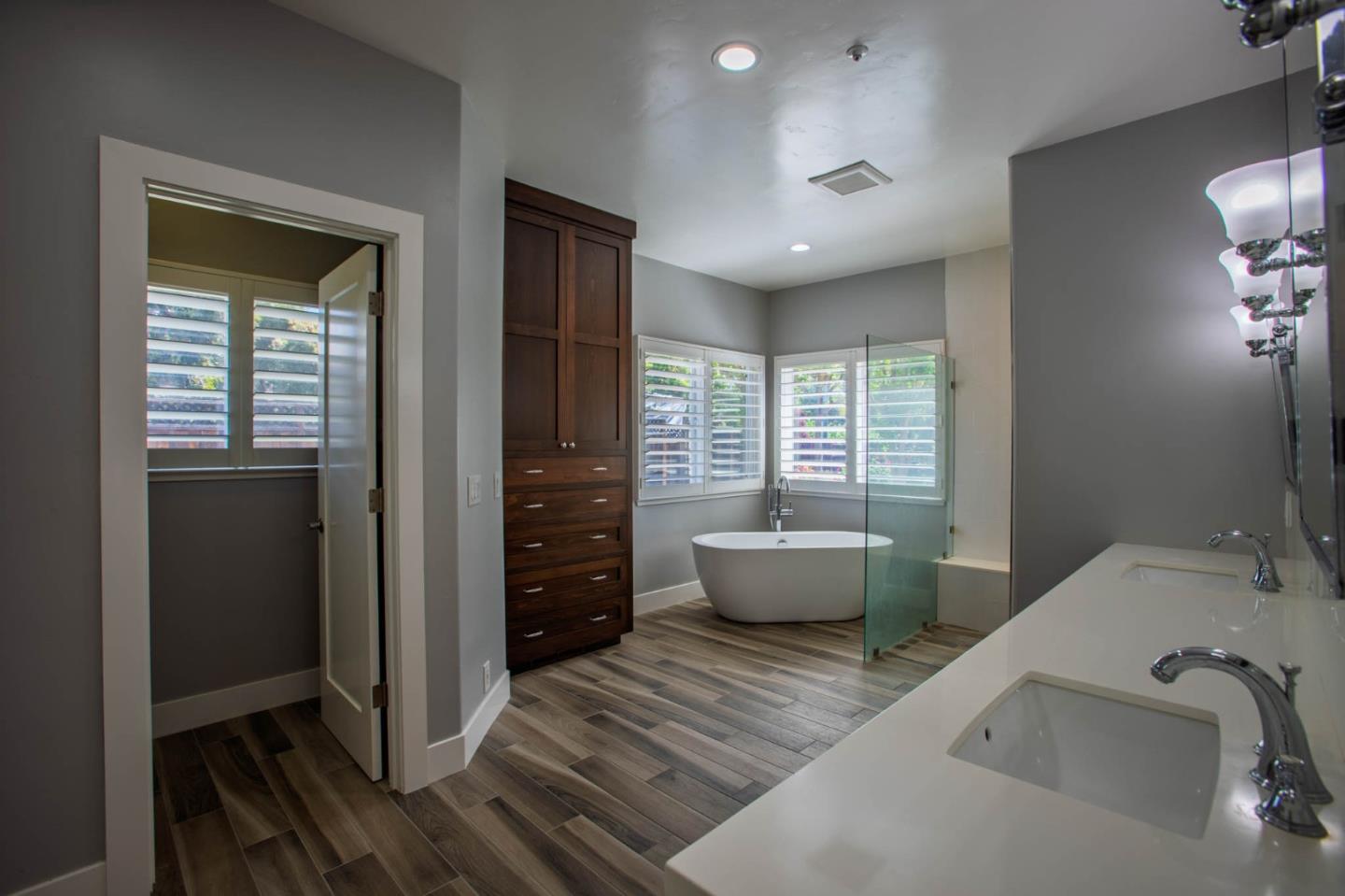 Detail Gallery Image 31 of 68 For 1960 Pear Dr, Morgan Hill,  CA 95037 - 5 Beds | 3/2 Baths