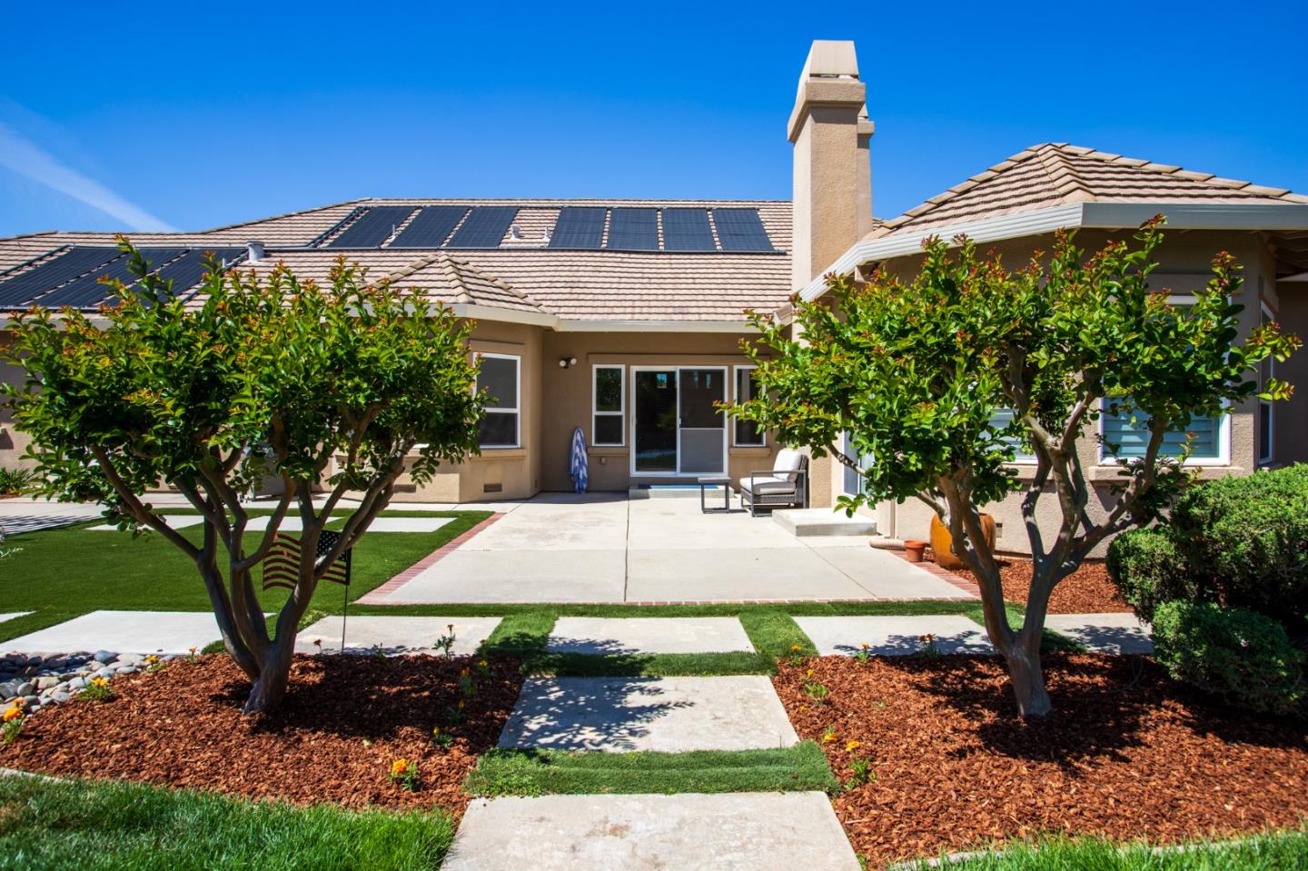 Detail Gallery Image 35 of 68 For 1960 Pear Dr, Morgan Hill,  CA 95037 - 5 Beds | 3/2 Baths