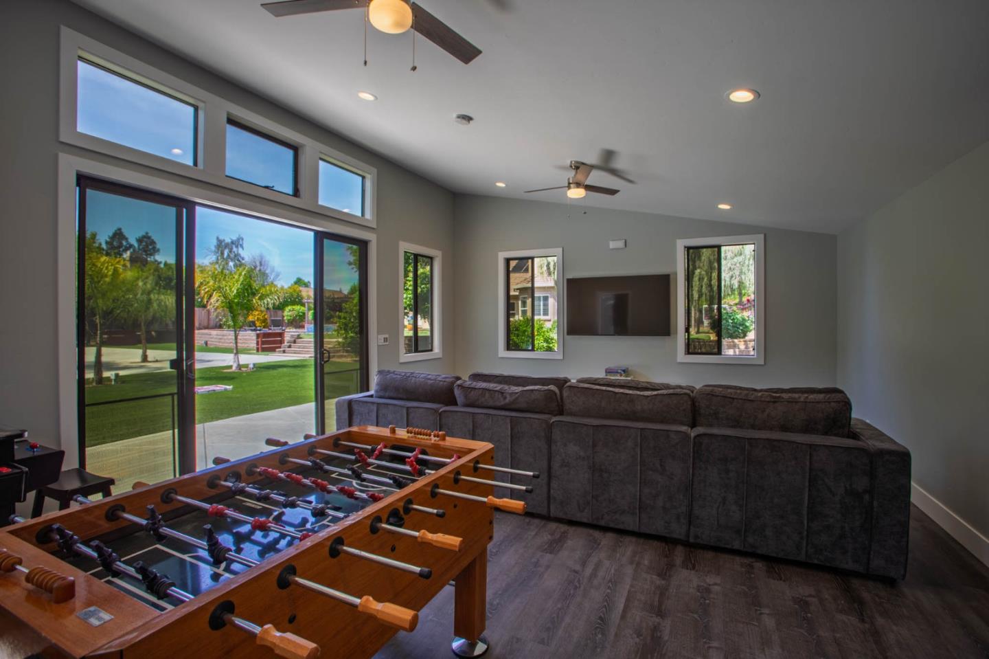 Detail Gallery Image 51 of 68 For 1960 Pear Dr, Morgan Hill,  CA 95037 - 5 Beds | 3/2 Baths