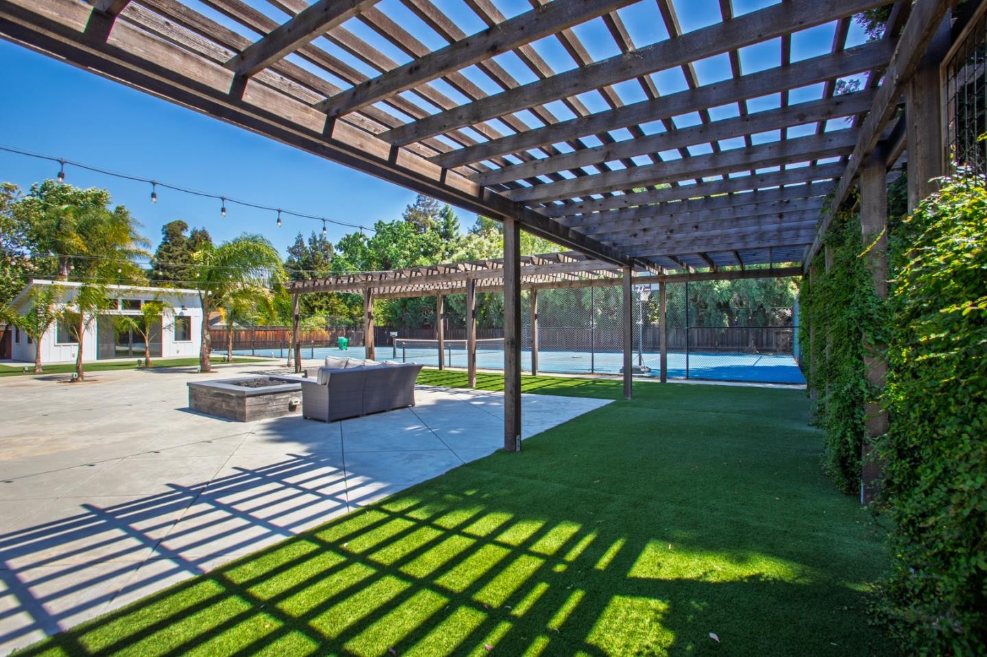 Detail Gallery Image 57 of 68 For 1960 Pear Dr, Morgan Hill,  CA 95037 - 5 Beds | 3/2 Baths