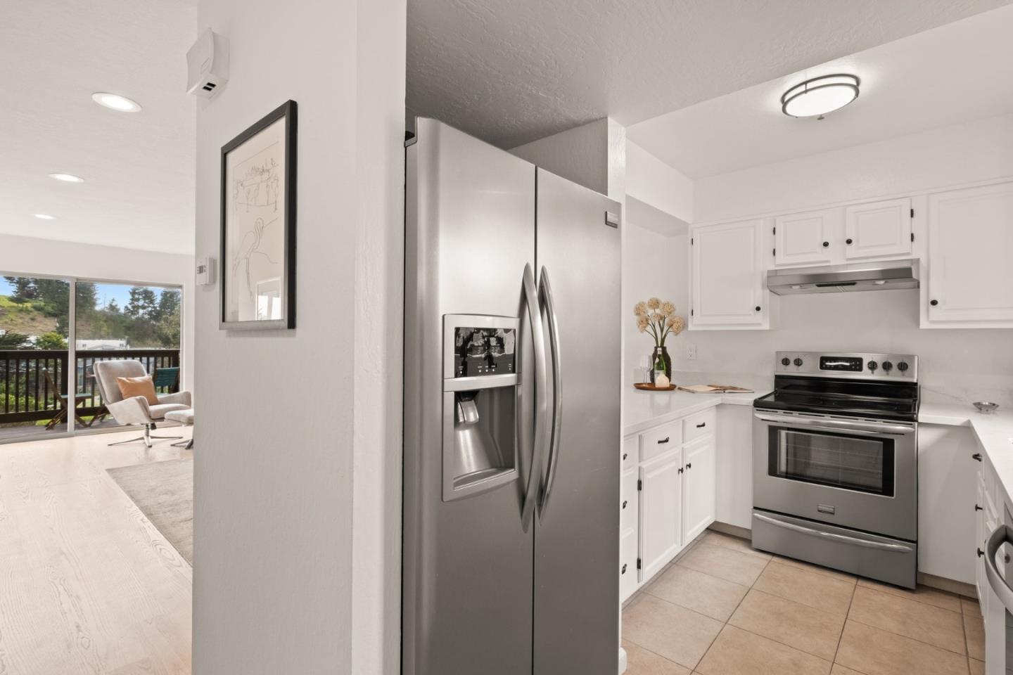 Detail Gallery Image 15 of 39 For Monterey Rd,  Pacifica,  CA 94044 - 2 Beds | 1/1 Baths