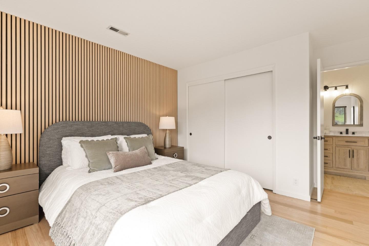 Detail Gallery Image 24 of 39 For Monterey Rd,  Pacifica,  CA 94044 - 2 Beds | 1/1 Baths