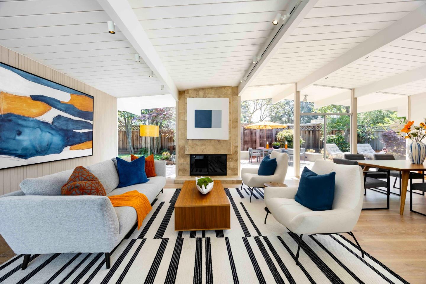 Detail Gallery Image 7 of 25 For 868 Somerset Dr, Sunnyvale,  CA 94087 - 4 Beds | 2 Baths