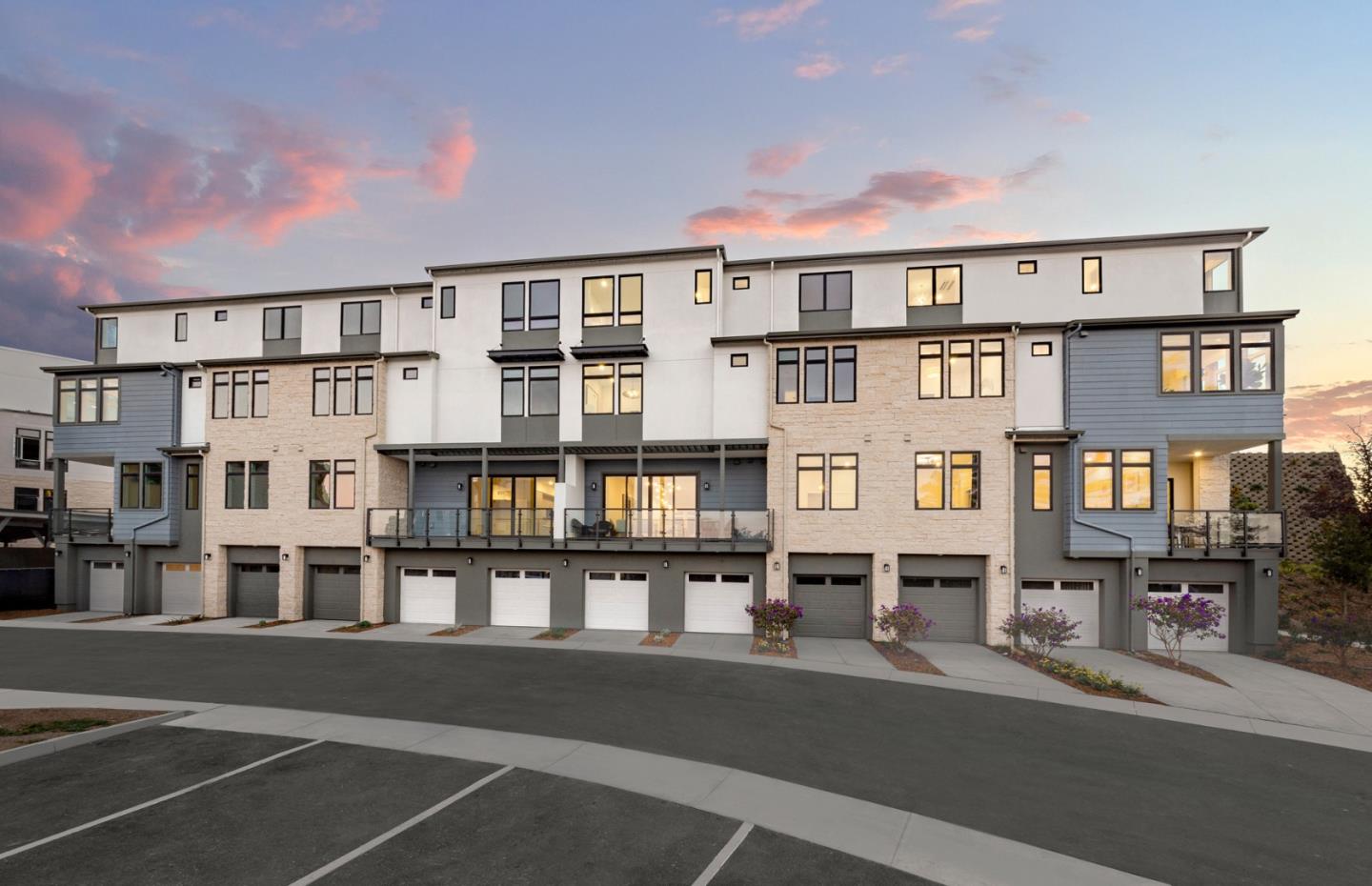 Front Image Thumbnail for ML82040963